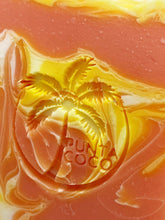 Cargar imagen en el visor de la galería, FRANGIPANI COCONUT SOAP