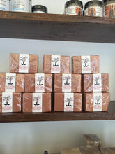 Cargar imagen en el visor de la galería, PALO SANTOS & Moroccan red CLAY Coconut Soap