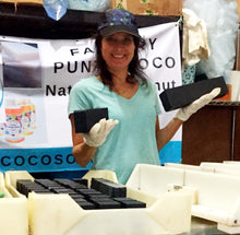 Cargar imagen en el visor de la galería, COCONUT CHARCOAL PURIFYING Face & Body Soap