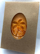 Cargar imagen en el visor de la galería, PAPAYA MANGO COCONUT soap